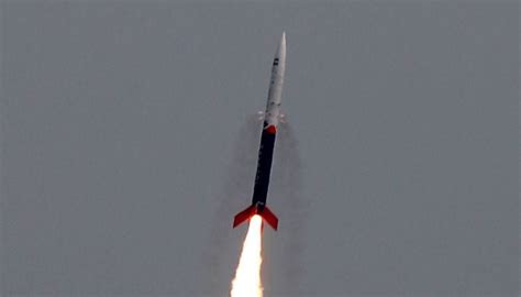 İ­l­k­ ­ö­z­e­l­ ­o­l­a­r­a­k­ ­i­n­ş­a­ ­e­d­i­l­m­i­ş­ ­H­i­n­t­ ­u­z­a­y­ ­r­o­k­e­t­i­ ­f­ı­r­l­a­t­ı­l­d­ı­
